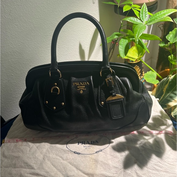 Genuine Prada bag black leather from 5th Ave NYC.  Great used condition - Picture 1 of 7